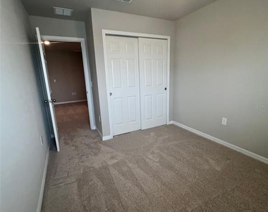 1462 Sage Bush Street - Photo Thumbnail 8