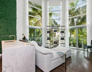 7728 Collins Ave - Photo Thumbnail 18