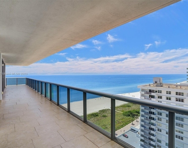 5875 Collins Ave - Photo Thumbnail 20