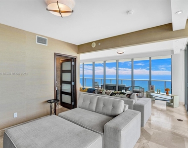 5875 Collins Ave - Photo Thumbnail 44