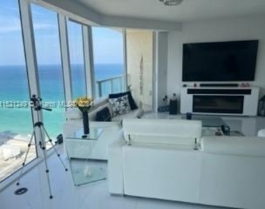 16699 Collins Ave - Photo Thumbnail 0