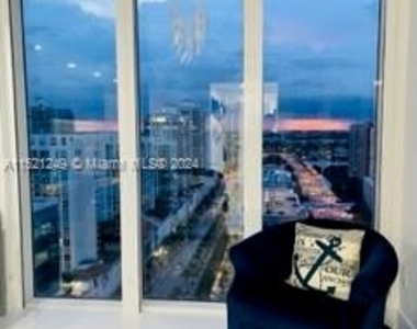 16699 Collins Ave - Photo Thumbnail 10