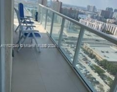 16699 Collins Ave - Photo Thumbnail 9