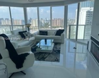 16699 Collins Ave - Photo Thumbnail 1