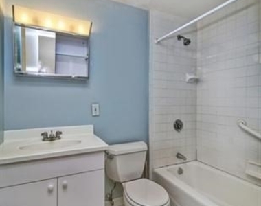 1105 Massachusetts Ave - Photo Thumbnail 7