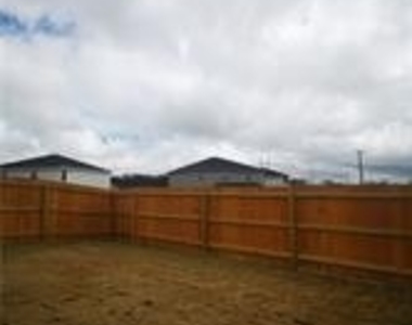 2317 Alterman Drive - Photo Thumbnail 5