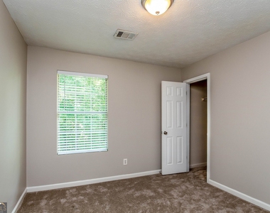 1305 Sandybrook - Photo Thumbnail 13