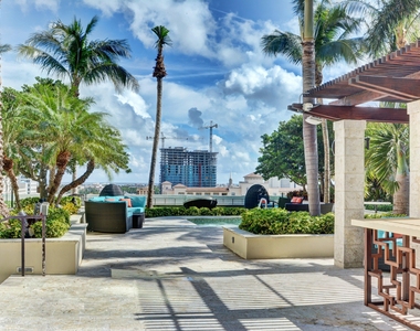 550 Okeechobee Boulevard - Photo Thumbnail 10