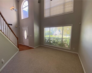 605 Suwanee Lakes Circle - Photo Thumbnail 51