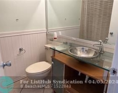 210 W Lake Pointe Dr - Photo Thumbnail 13