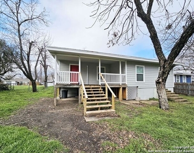 1445 Hillview Ave - Photo Thumbnail 0