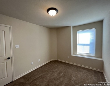 6603 Mia Way - Photo Thumbnail 27