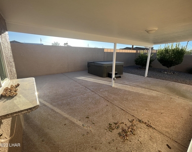 3782 Beachview Dr - Photo Thumbnail 21