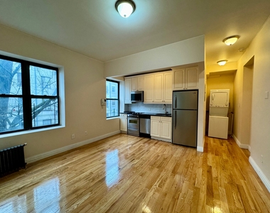 545 West 148th Street - Photo Thumbnail 2