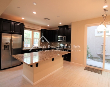 1033 Provence Village Dr - Photo Thumbnail 5