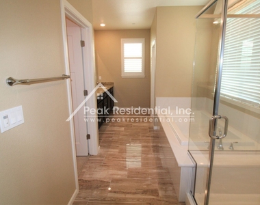 1033 Provence Village Dr - Photo Thumbnail 20