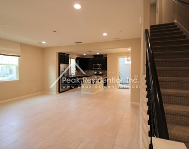 1033 Provence Village Dr - Photo Thumbnail 2