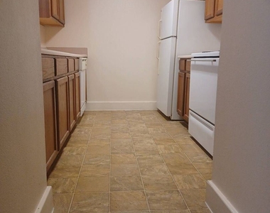 20 E. 9th Street - Photo Thumbnail 5