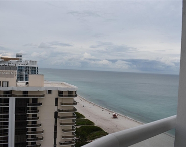 6365 Collins Ave - Photo Thumbnail 2