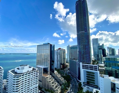 950 Brickell Bay Dr - Photo Thumbnail 0