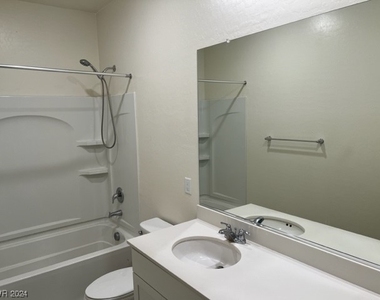 2910 Ventana Ridge Avenue - Photo Thumbnail 12