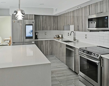 460  Park Road - Photo Thumbnail 8