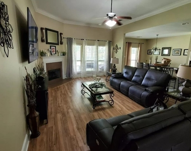 42448 Blythwood Dr - Photo Thumbnail 2