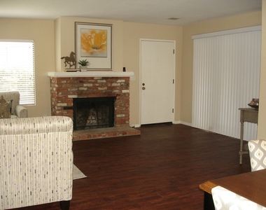 4472 Lubbock Drive - Photo Thumbnail 5