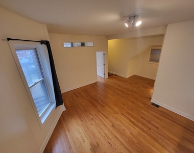 2628 W Thomas Street - Photo Thumbnail 1