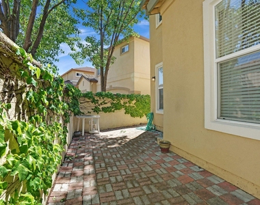 5281 Arrezzo St - Photo Thumbnail 20