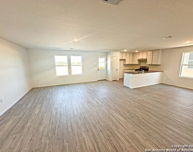 14525 Payton Flats - Photo Thumbnail 4