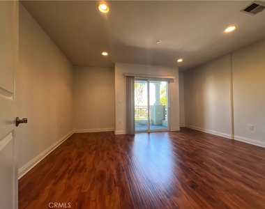 4959 Laurel Canyon #7 Boulevard - Photo Thumbnail 23