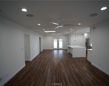 4466 Sherman Oaks Circle - Photo Thumbnail 2