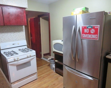 East 85th Street Brooklyn - Photo Thumbnail 7