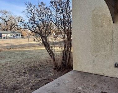 1507 Stone Avenue - Photo Thumbnail 2