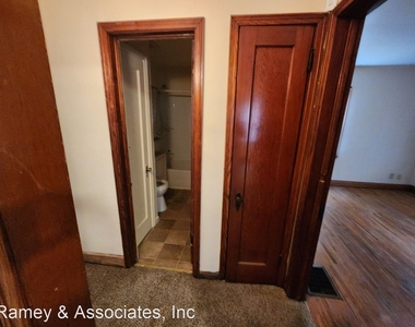 1108 Hathaway Ave - Photo Thumbnail 3