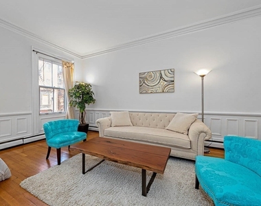 227 Marlborough St - Photo Thumbnail 2