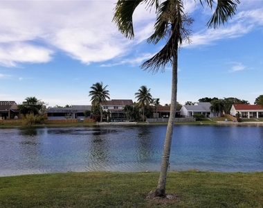 1361 Sandpiper Blvd - Photo Thumbnail 5