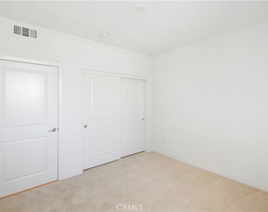 1406 E Meridian - Photo Thumbnail 13