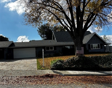 1480 Bellefontaine Drive - Photo Thumbnail 1