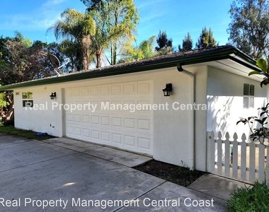 2055 Laguna Negra Lane - Photo Thumbnail 18