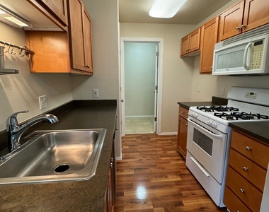 15320 Nw Central Dr #326 - Photo Thumbnail 2
