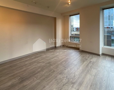 3570 South River Parkway Unit 611 - Photo Thumbnail 10