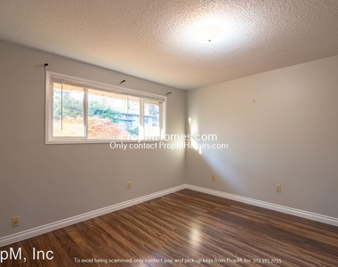 7570 Ridgewood Drive - Photo Thumbnail 27