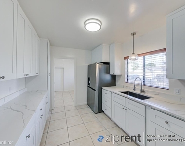 425 East Hermosa Street - 425 - Photo Thumbnail 6