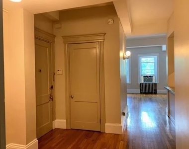 1080 Beacon St - Photo Thumbnail 8