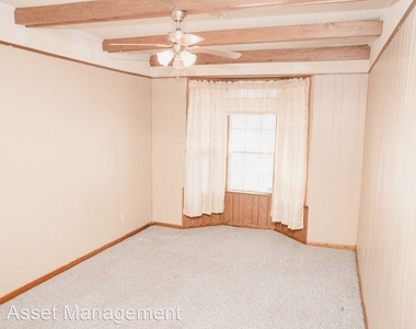 8944 Hawthorne Drive - Photo Thumbnail 7