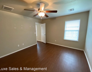 2108 Buena Vida Lane - Photo Thumbnail 15