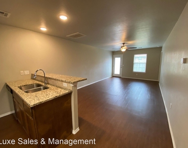 2108 Buena Vida Lane - Photo Thumbnail 9