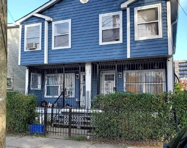 406 Halladay Street - Photo Thumbnail 0